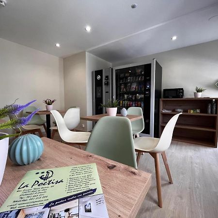 Hostal La Poetisa - Auto Check-In Culleredo Zewnętrze zdjęcie