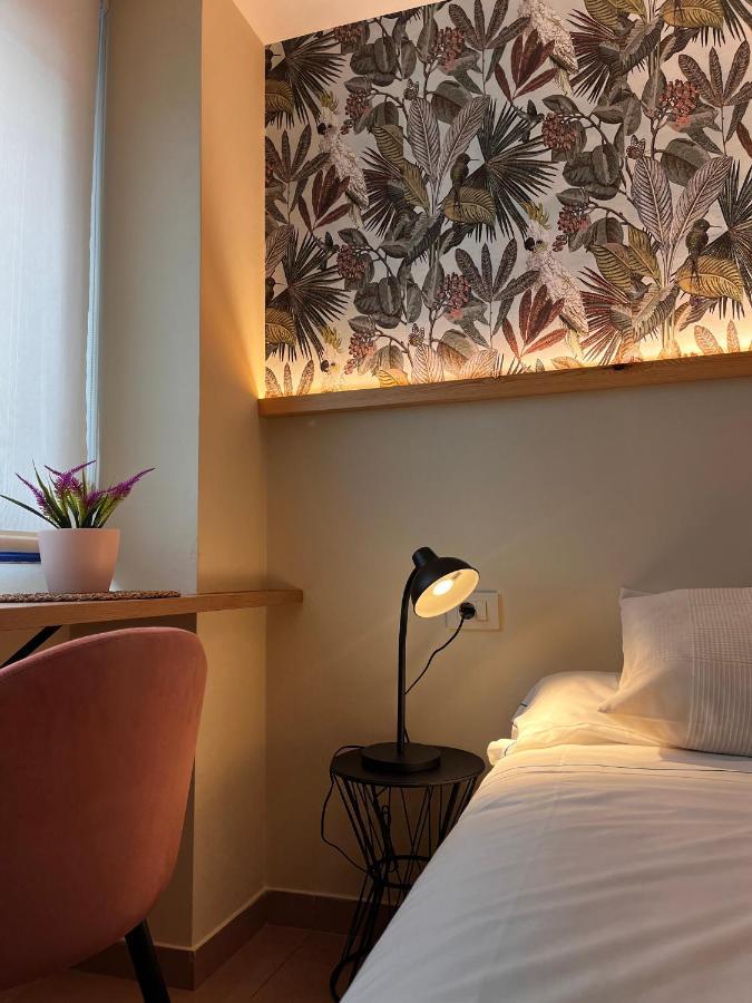 Hostal La Poetisa - Auto Check-In Culleredo Zewnętrze zdjęcie