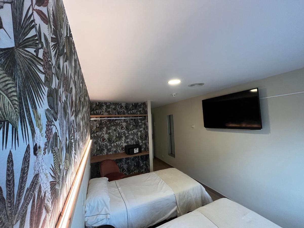 Hostal La Poetisa - Auto Check-In Culleredo Zewnętrze zdjęcie